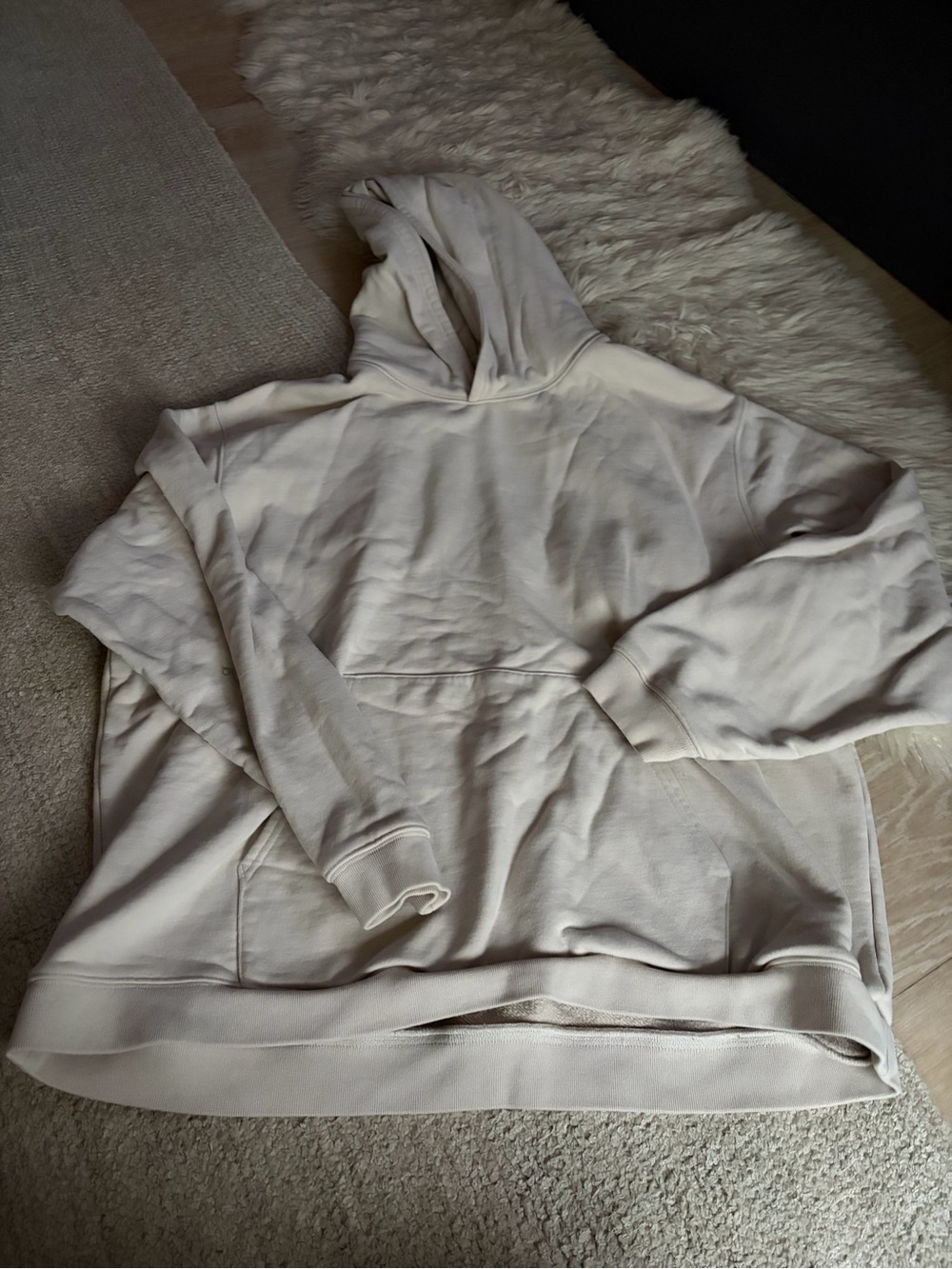 Alo hoodie